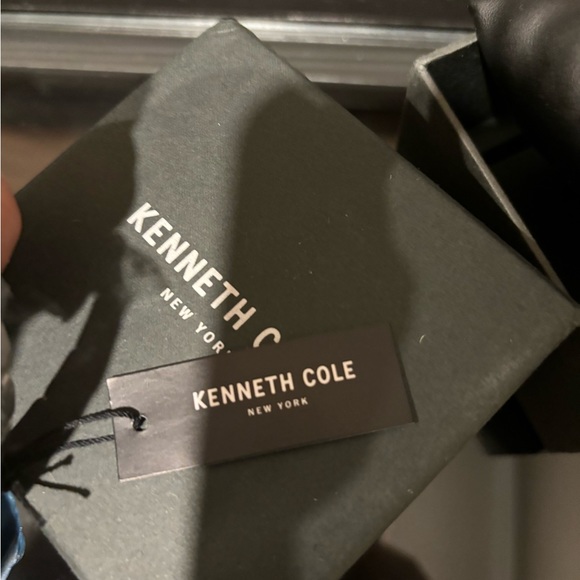 Kenneth Cole New York KC3271 Stainless Steel Bracelet Watch - Picture 5 of 6